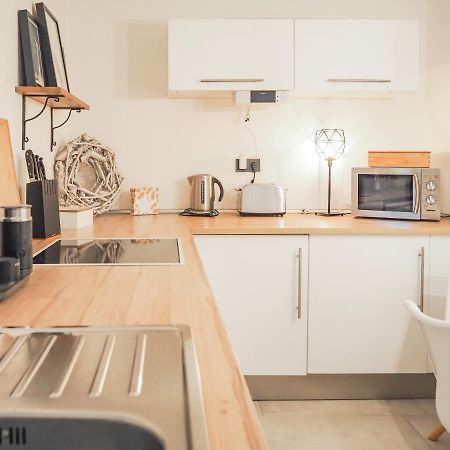 Stylische Wohnung In Ruhiger Lage, Sehr Messenah Laatzen Exterior photo