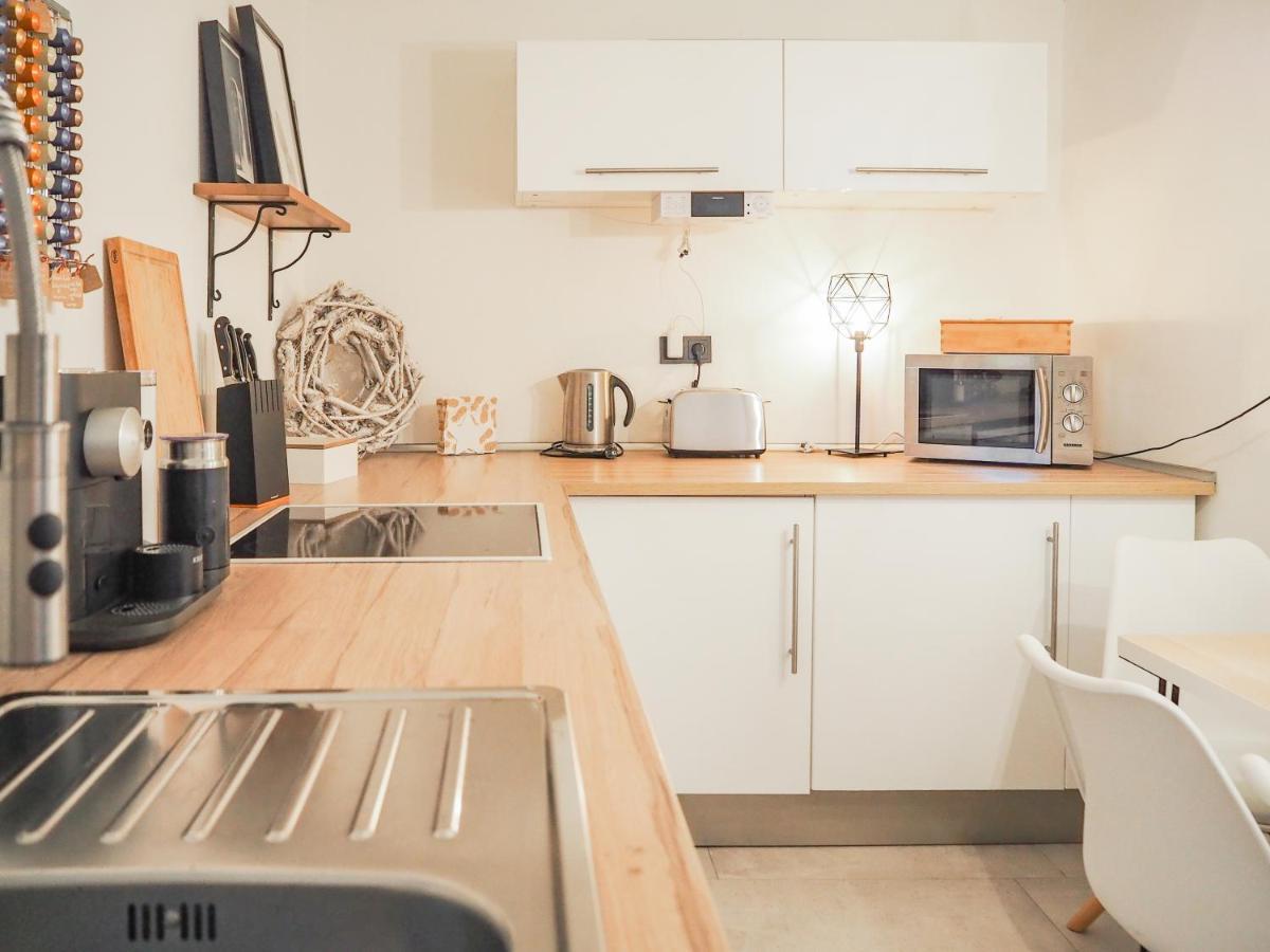Stylische Wohnung In Ruhiger Lage, Sehr Messenah Laatzen Exterior photo